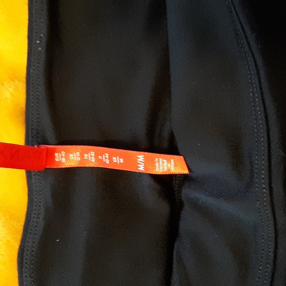 Spanx Leggings size medium - Picture 4 of 6